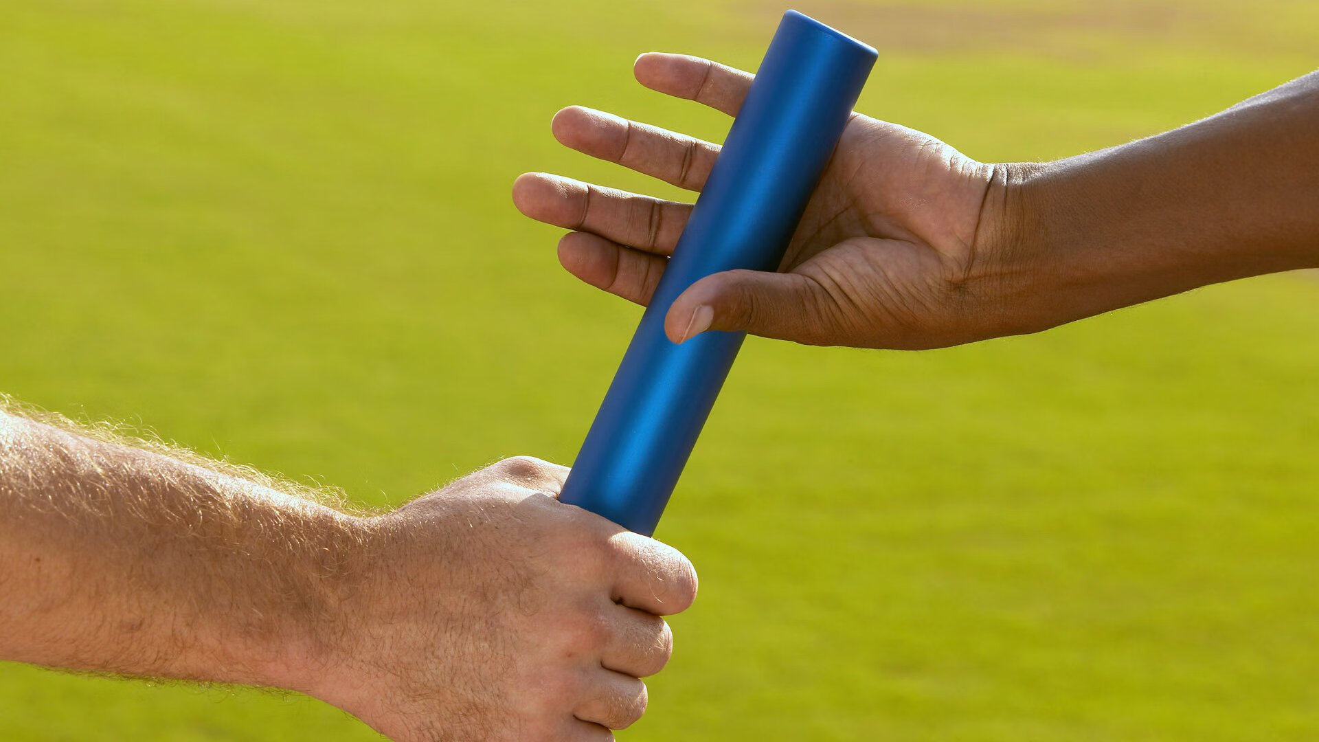 开云kaiyun-中国足球新媒体营销策略显成效,足球产品营销方案