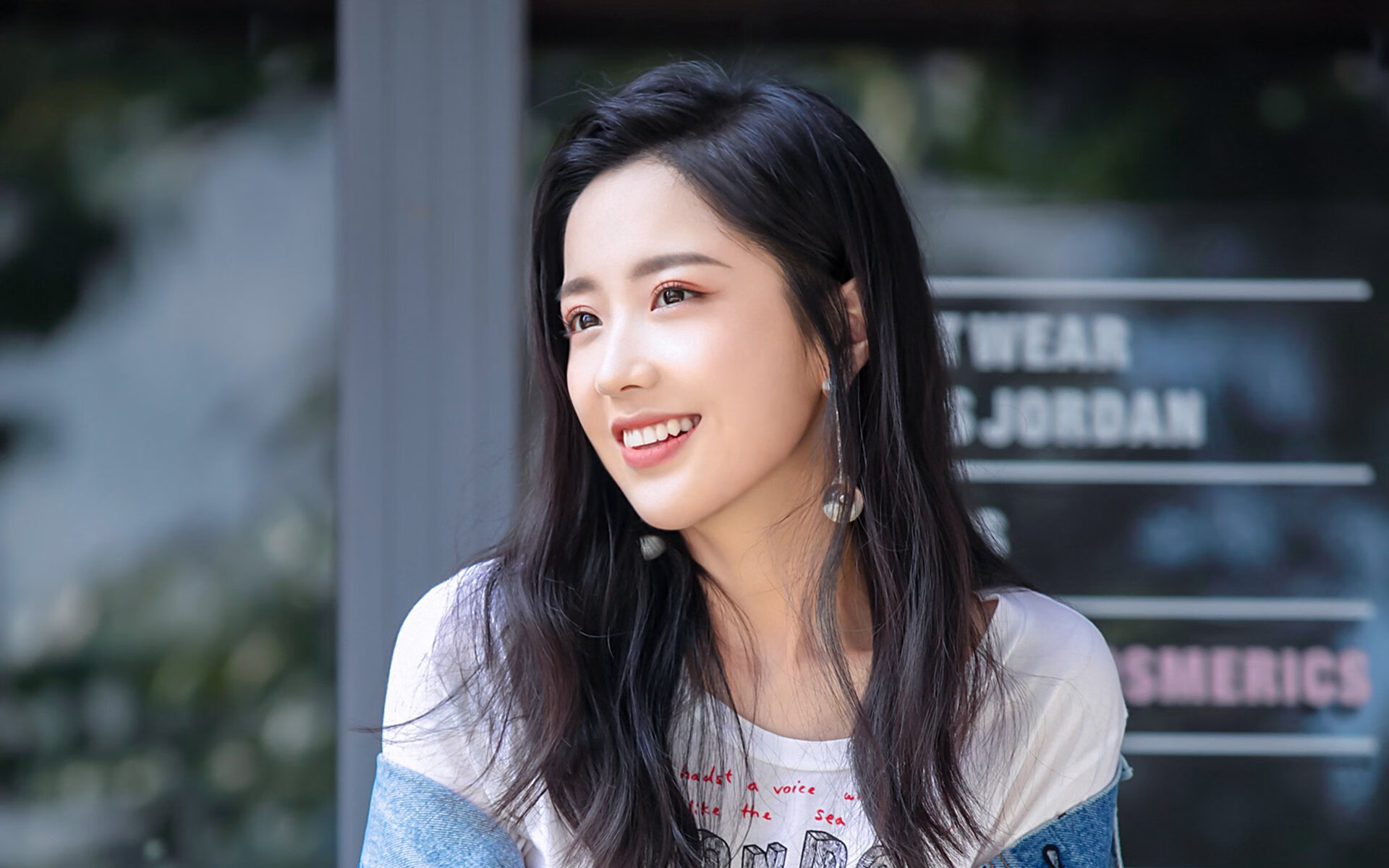 开云在线直播-佛罗伦萨客场绝杀乌迪内斯,科斯塔进球锁定比分,佛罗伦萨对乌迪内斯